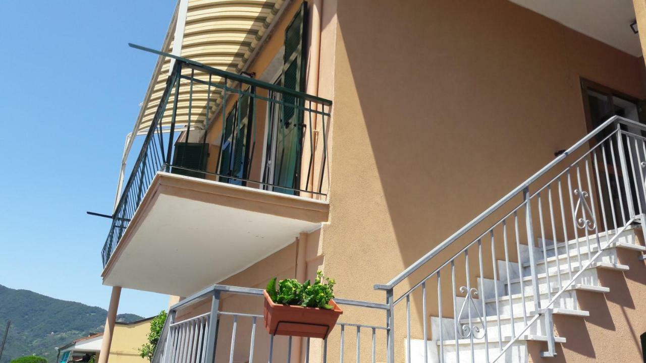 A & M House Apartment Moneglia Luaran gambar
